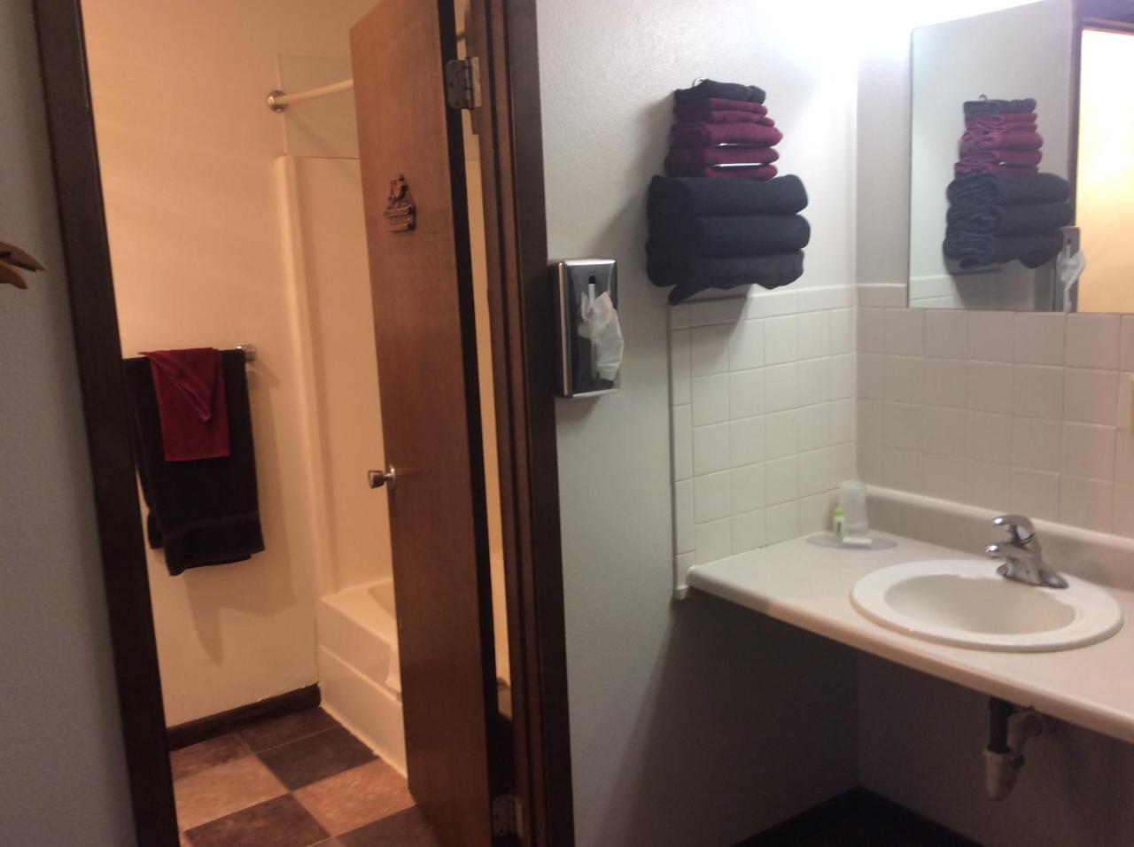 Sports Club Motel Wayne Экстерьер фото