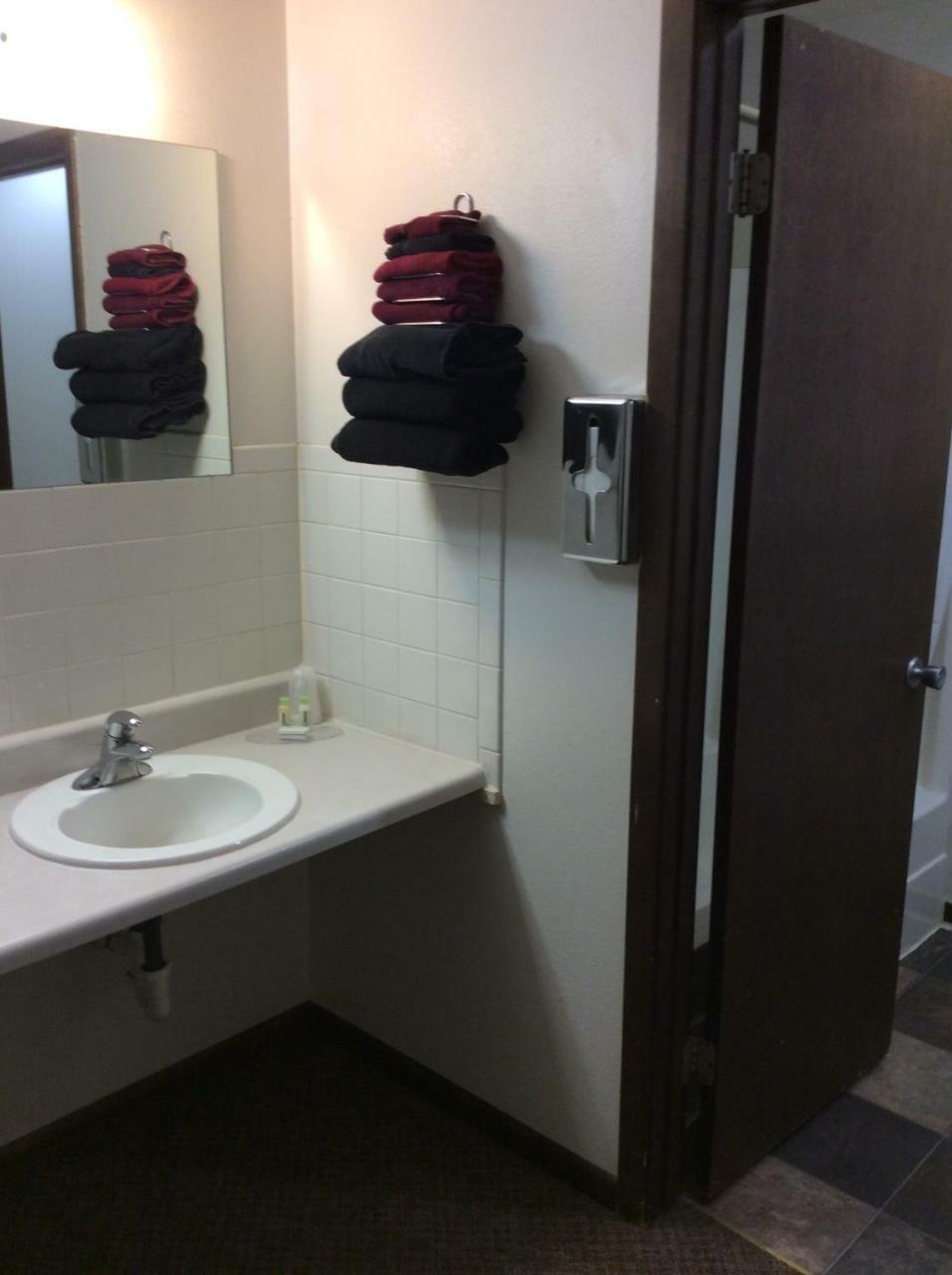 Sports Club Motel Wayne Экстерьер фото
